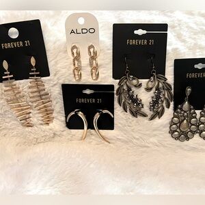 ✨Five Fun Gold Earrings✨